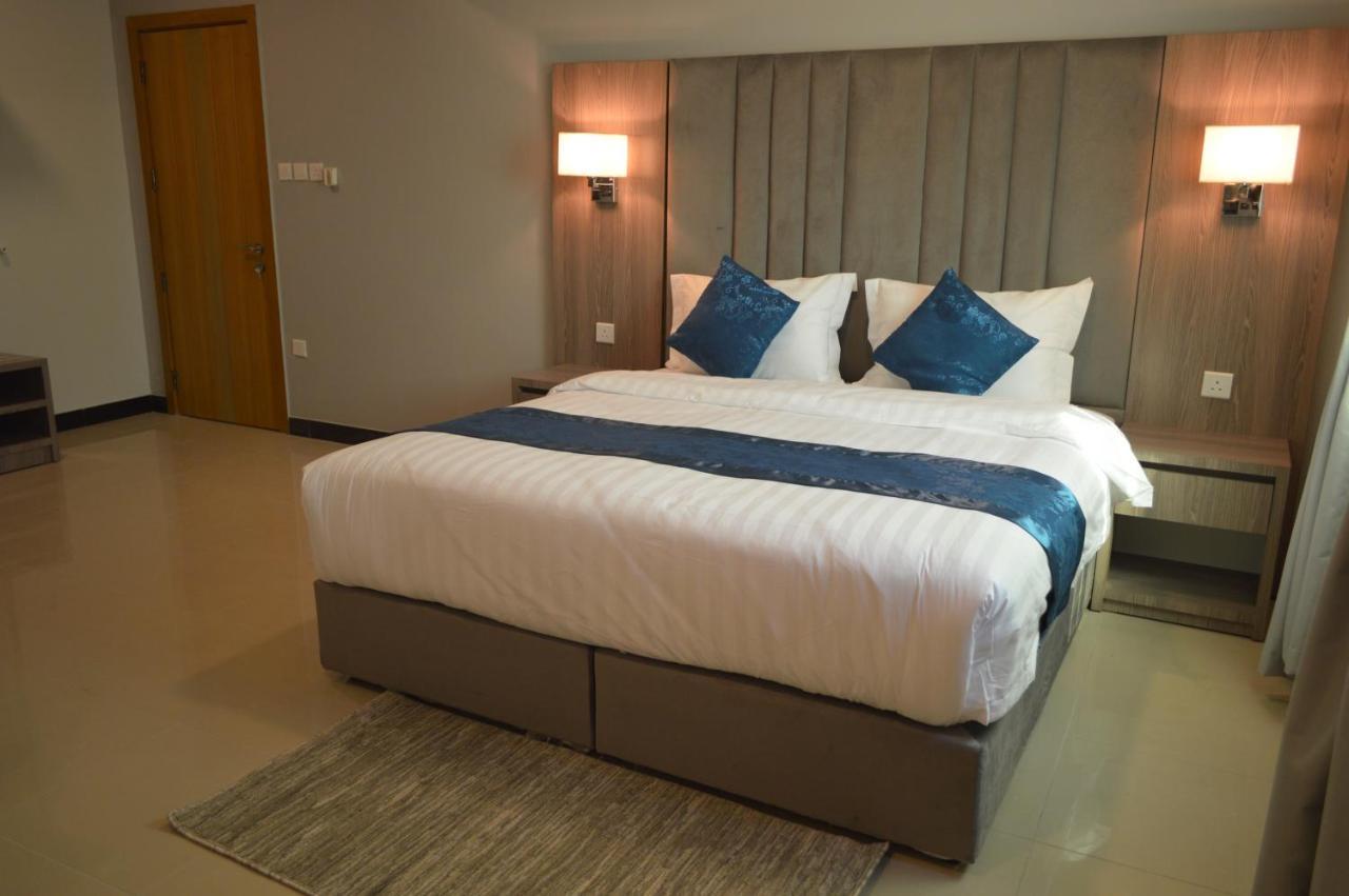 Terrace View 3 - Hotel Apartments Dammam Exterior foto